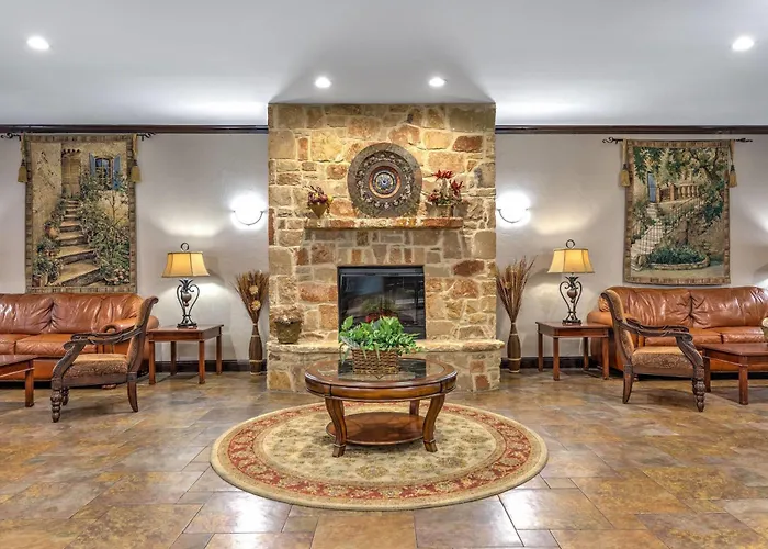 La Quinta By Wyndham Marble Falls